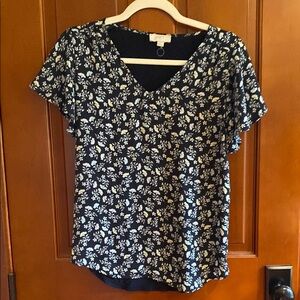 Floral Dark Blue and White Women's Top